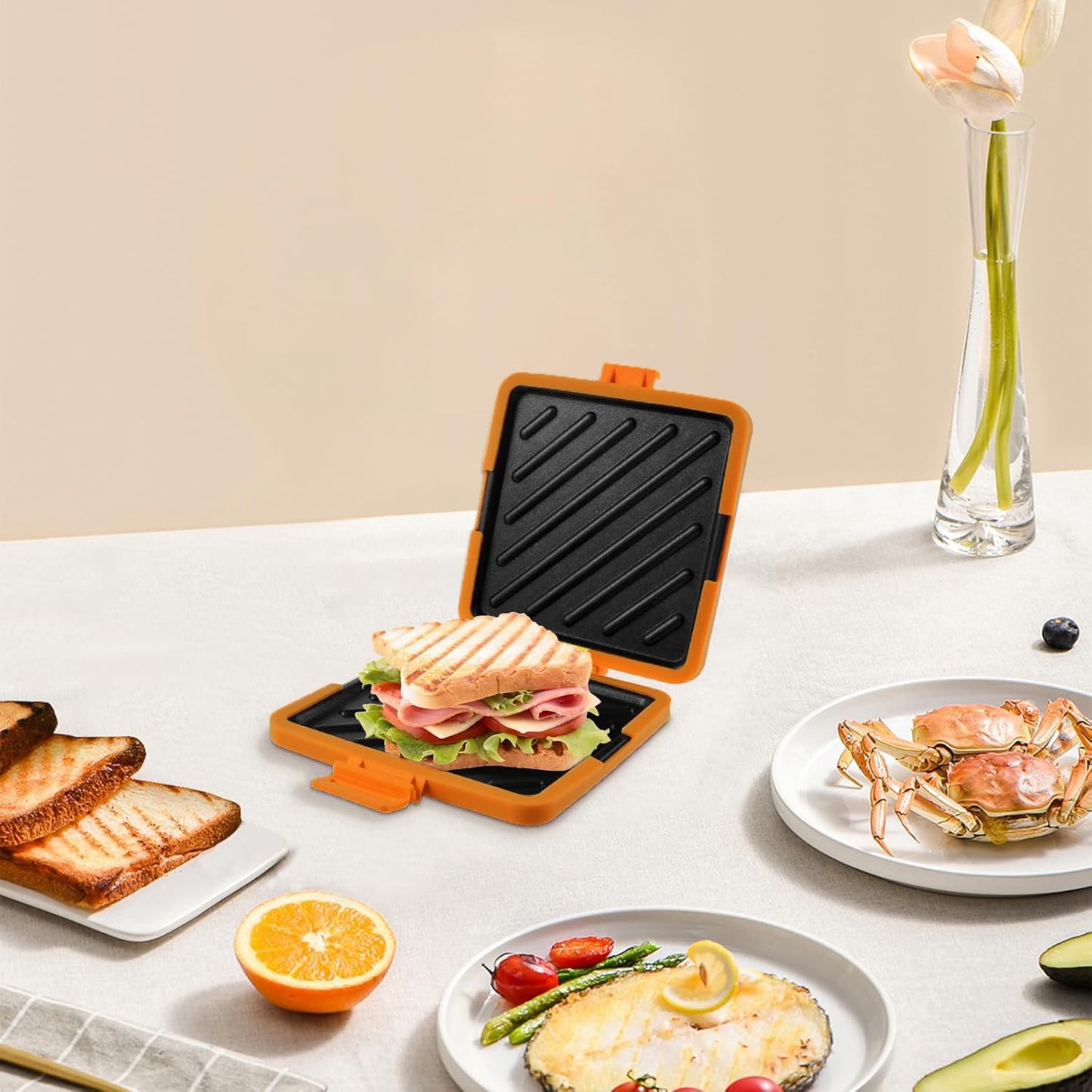 Microwave Toastie Maker, Microwave Toastie Sandwich Maker and Grill Wireless Silicone Microwaveable Cookware, Adjustable Toastie Maker Breakfast Sandwich Maker Non-Stick for Bread Sandwich (Orange)