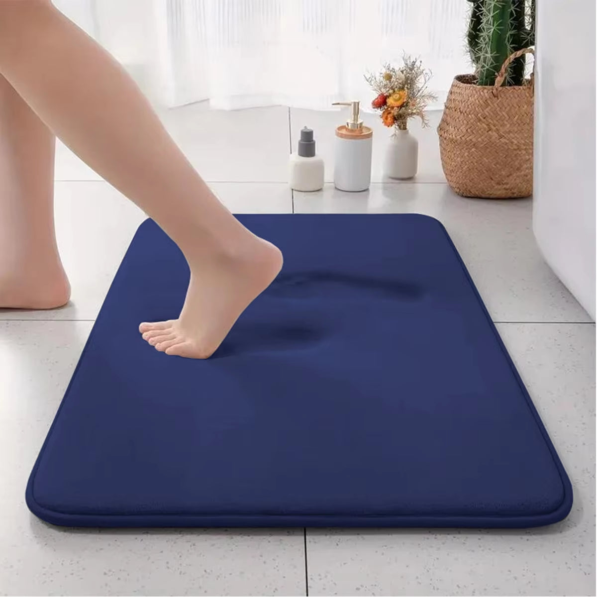 Thickened Solid Color Absorbent Carpet Flannel Bathroom Floor Mat Bathroom Entrance Non-Slip Door Mat