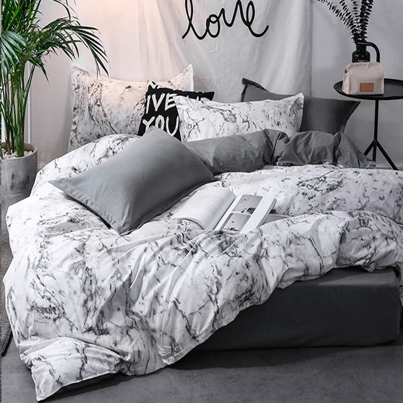 3-Piece Duvet Cover Set with Pillowcases – Soft & Durable Bedding for Double, Queen, King or Single Beds