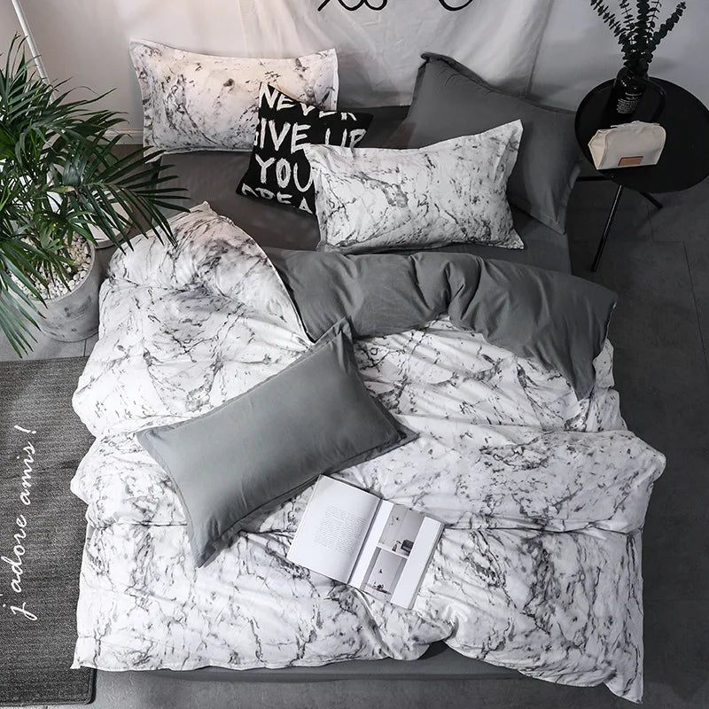 3-Piece Duvet Cover Set with Pillowcases – Soft & Durable Bedding for Double, Queen, King or Single Beds