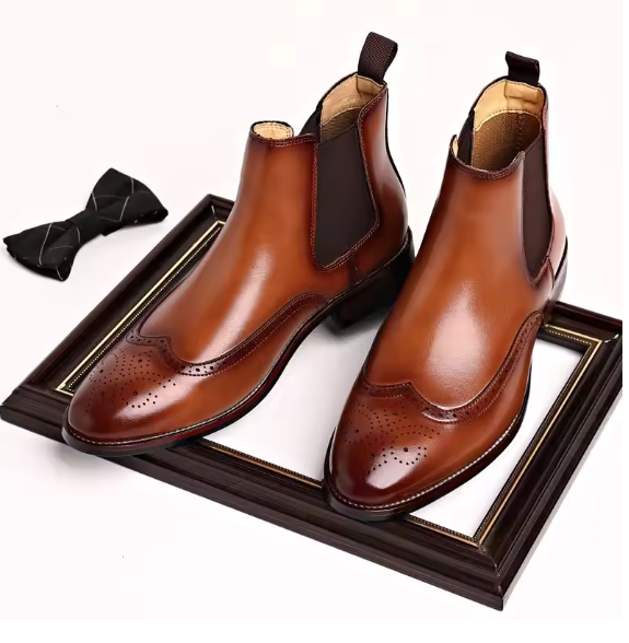 Men's Classic Retro Chelsea Boots – Brogue-Inspired British Style Ankle Dress Boots for Casual & Business Wear Move Chain