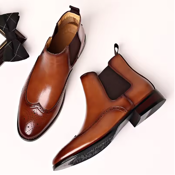 Men's Classic Retro Chelsea Boots – Brogue-Inspired British Style Ankle Dress Boots for Casual & Business Wear Move Chain