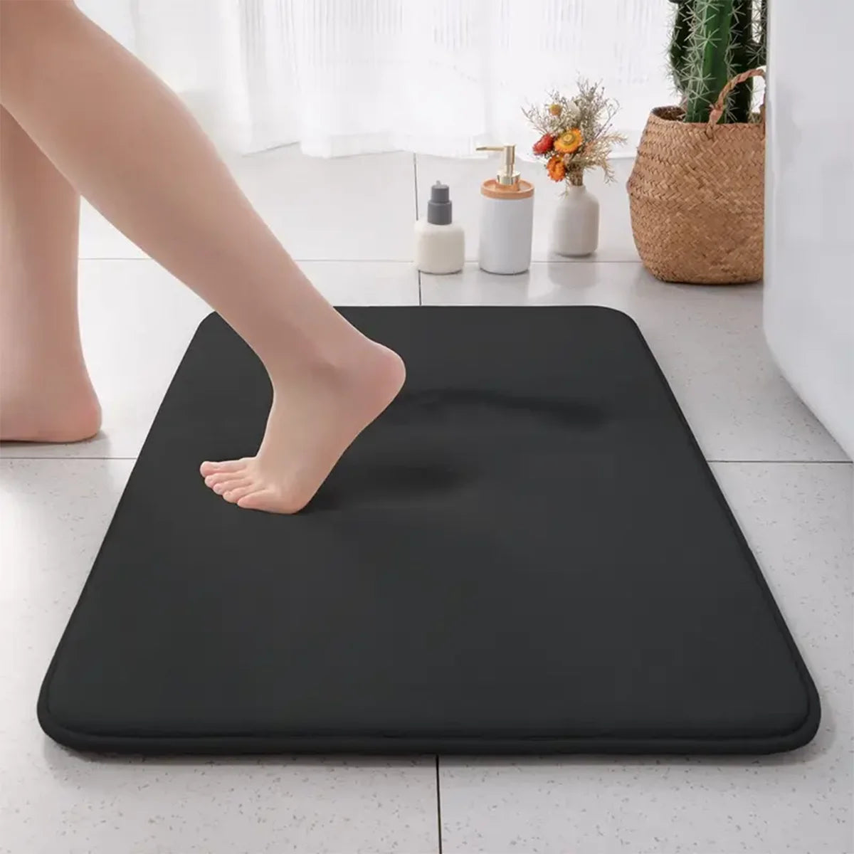 Thickened Solid Color Absorbent Carpet Flannel Bathroom Floor Mat Bathroom Entrance Non-Slip Door Mat