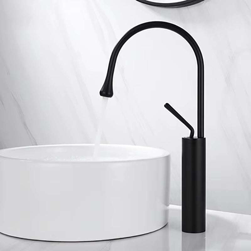 Pull-Out Stream Sprayer Kitchen Mixer Tap – Matte Black Deck Mounted