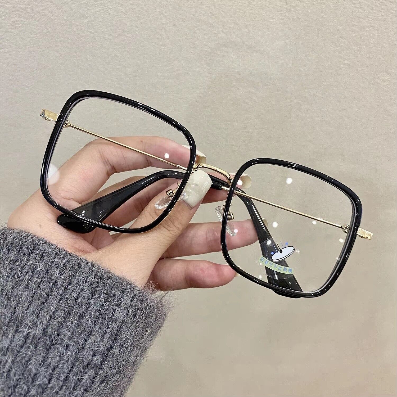 Oversized Square Metal Frame Eyeglasses – Retro Anti-Blue Light Glasses for Men & Women
