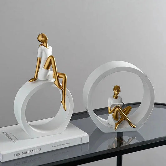 Creative Home Decor Reading Sculptures Light Luxury Room Table Ornaments Abstract Resin Figurines for Office Desktop Accessories