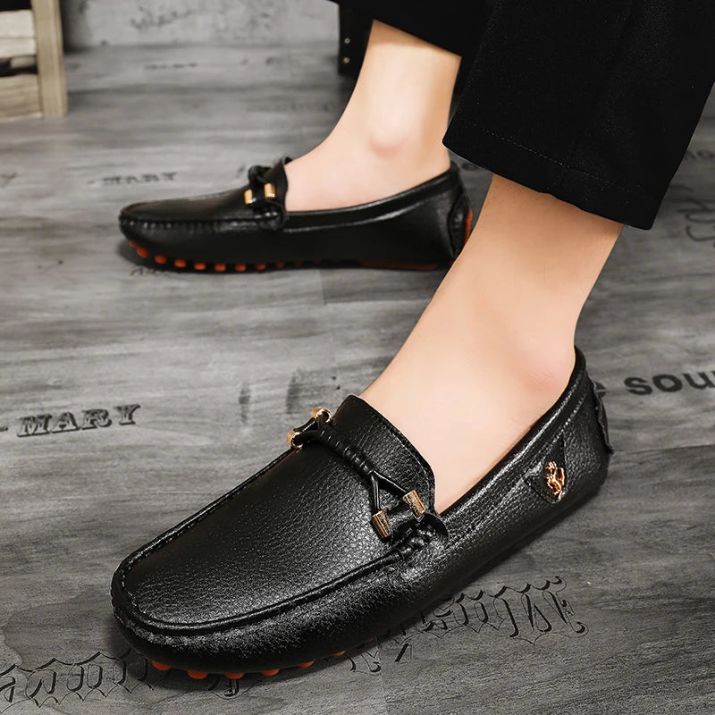 Summer Men’s Leather Slip-On Shoes – 2024 Classic Outdoor Comfort