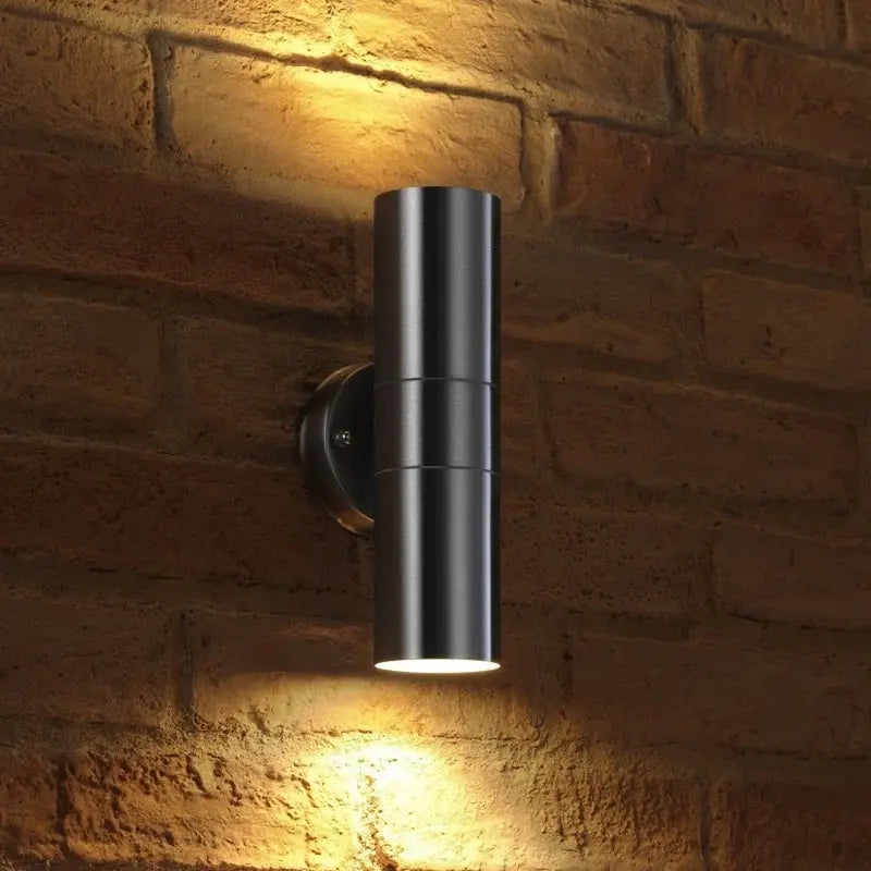 Bulb 22Cm H Outdoor Flush Mount - DynamicDrop Hub