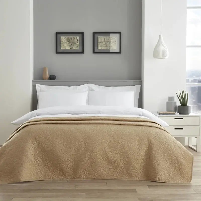 Carlann Polyester Abstract Bedspread - DynamicDrop Hub