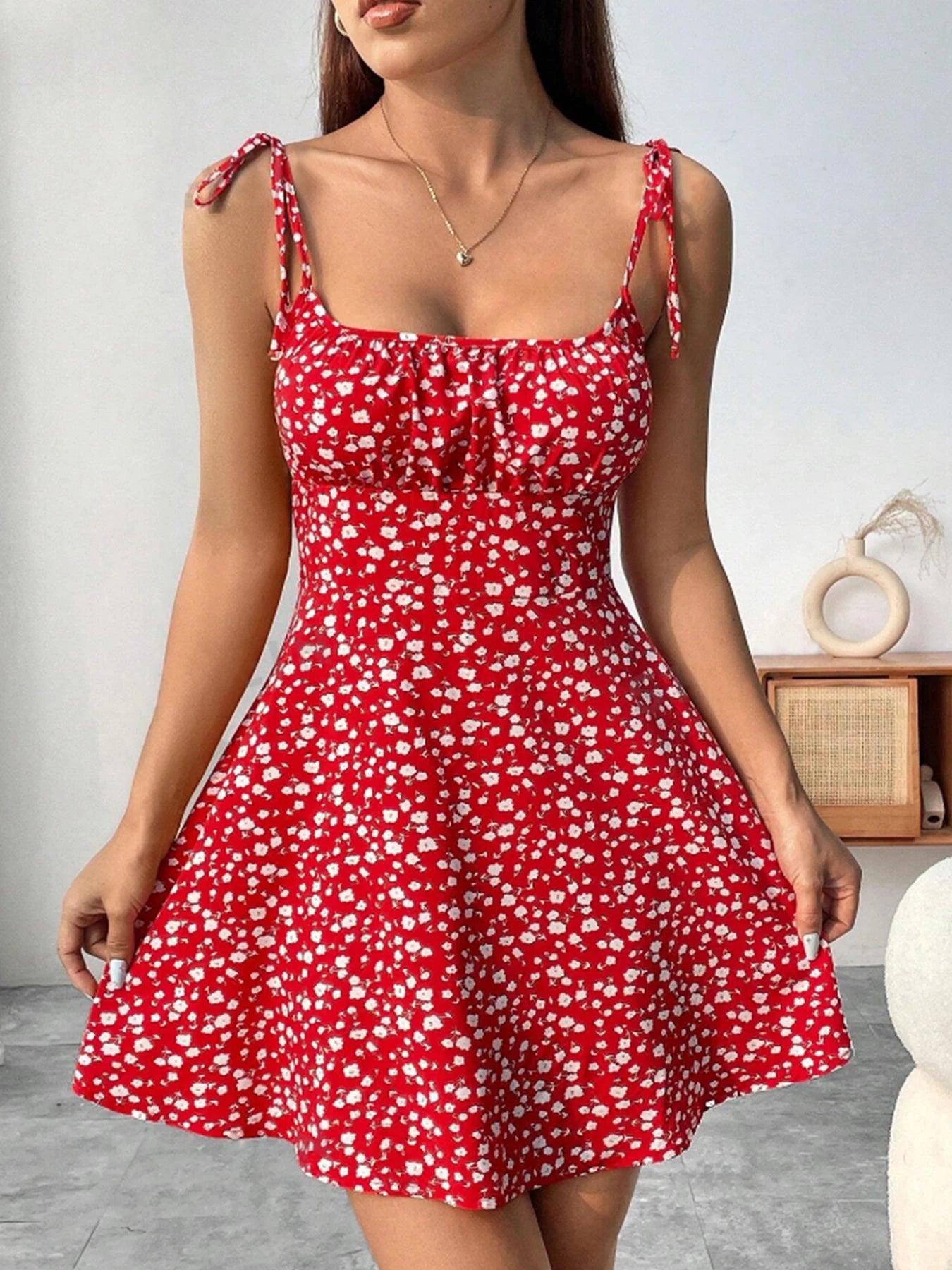 Floral Spaghetti Strap Dress – Elegant Backless Vacation Style for Spring & Summer