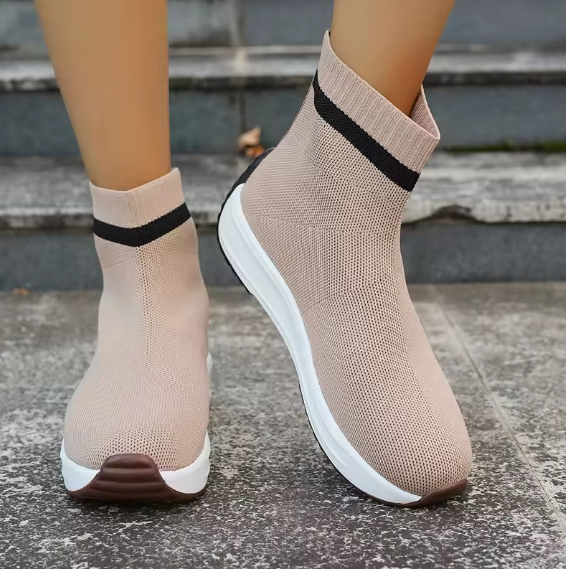 Women’s Sporty Knit Sock Chelsea Boots – Mesh Slip-On Flat Platform Walking Shoes (Sizes 35–43) BRANDED