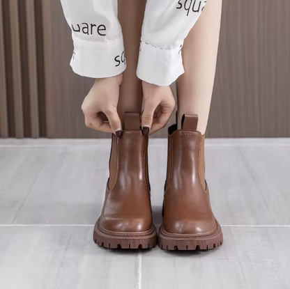 Women's Genuine Leather Chelsea Boots – Winter Retro Ankle Boots with Plush Lining, Low Heel & Rubber Outsole AIYUQI