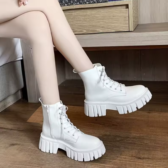 Women’s Leather Outdoor Boots – Non-Slip Walking Shoes with Soft Sole Comfort & Casual Fashion Style BRANDED