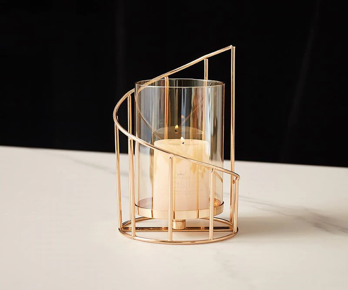 Embrace Elegance: Nordic Romantic Gold Plate Candle Holder Crafted from Wrought Iron for Timeless Ambiance